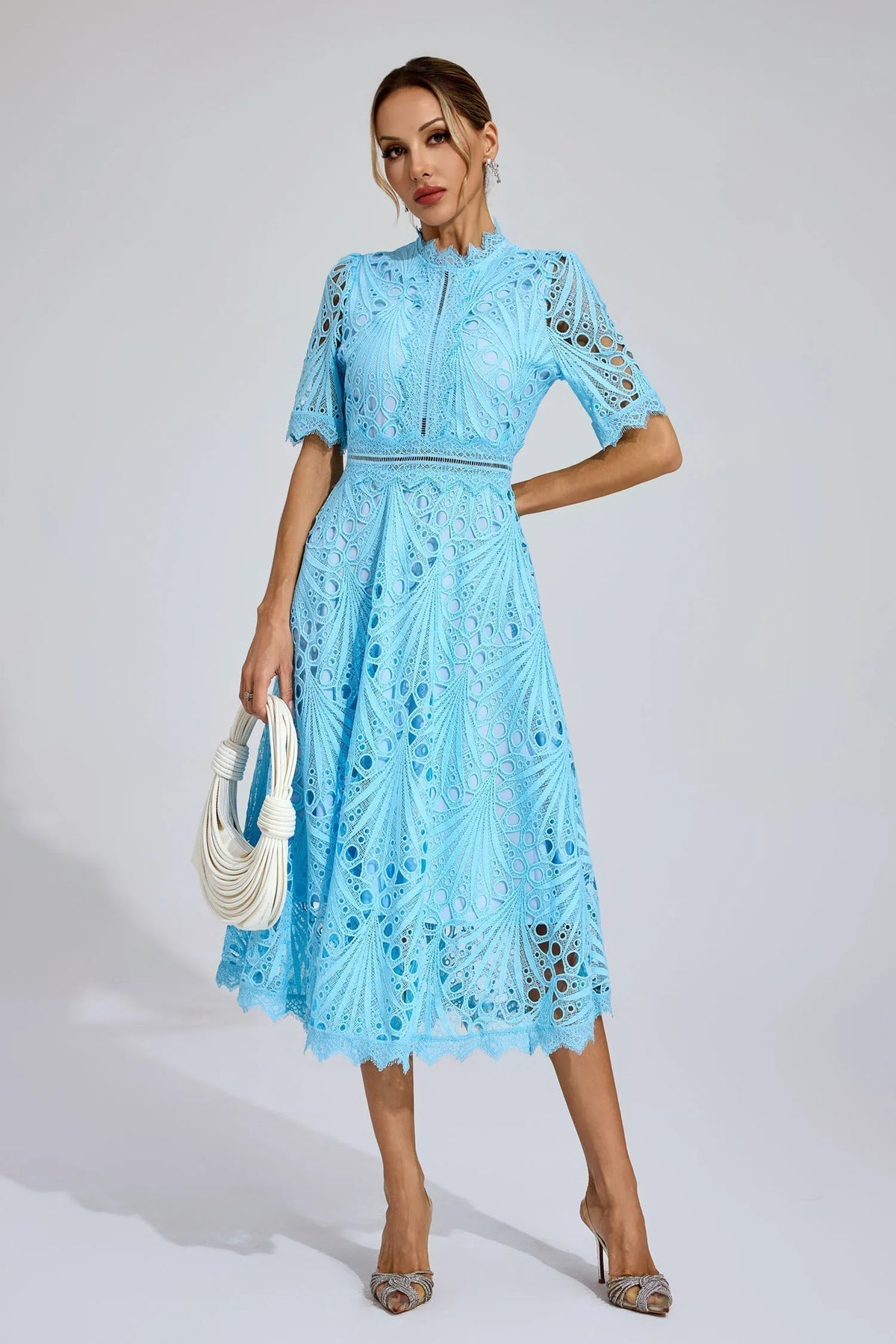 TINA | ELEGANT FLOWER EMBROIDERED DRESS